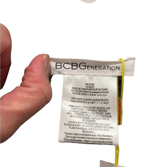 NWT Women’s BCBGeneration Striped Aztec Bohemian Print Wrap - Picture 5 of 8